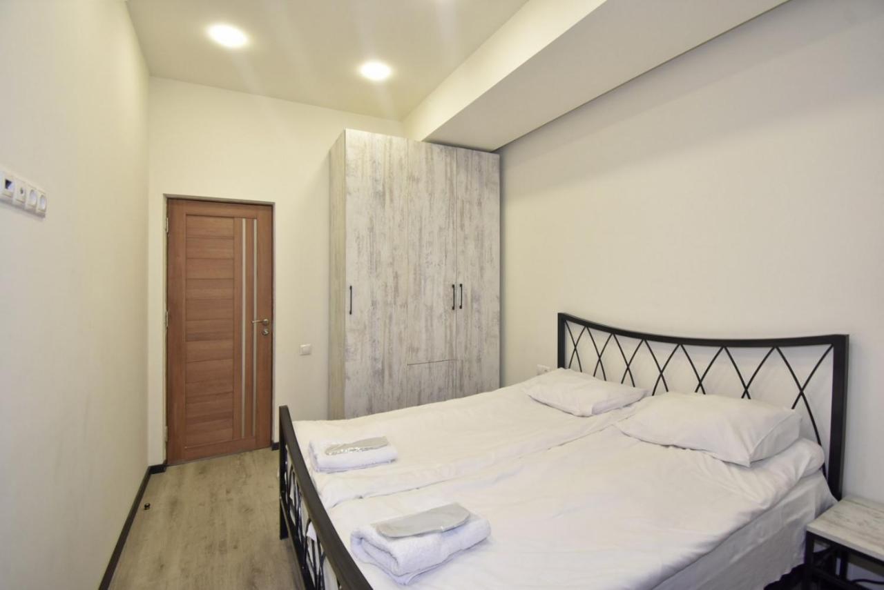 Rent Inn Yerevan On Koghbaci Street Esterno foto