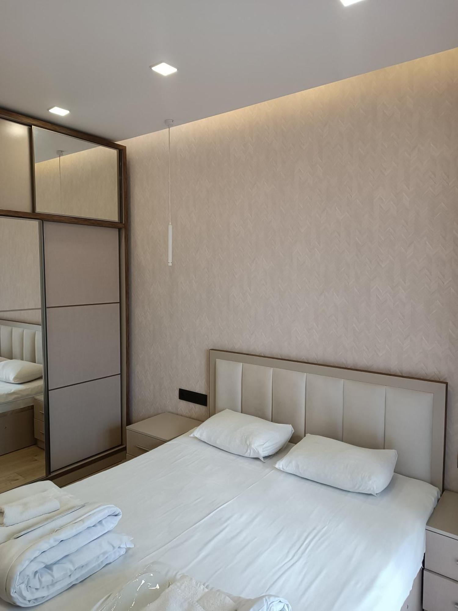 Rent Inn Yerevan On Koghbaci Street Esterno foto